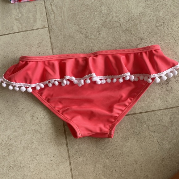 Feather 4 Arrow Seashell ruffle set - Picture 9 of 11